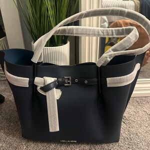 Michael Kors Navy Tote (Emilia Style)